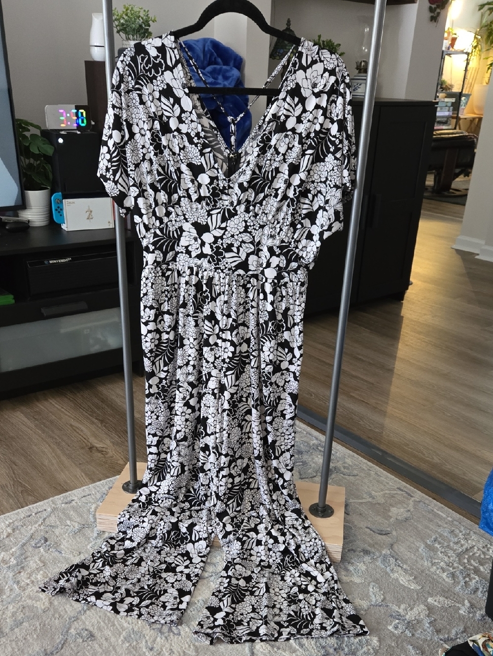 Cato Black and White Floral V-Neck Jumpsuit